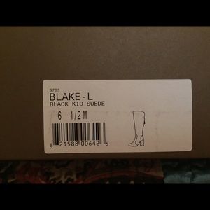 Suede Paolo knee boots. Black. Size 6.5